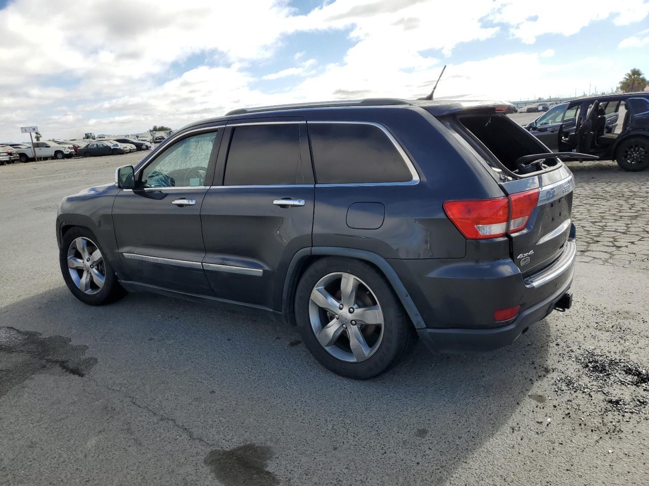2013 Jeep Grand Cherokee Overland - zdjęcie 2
