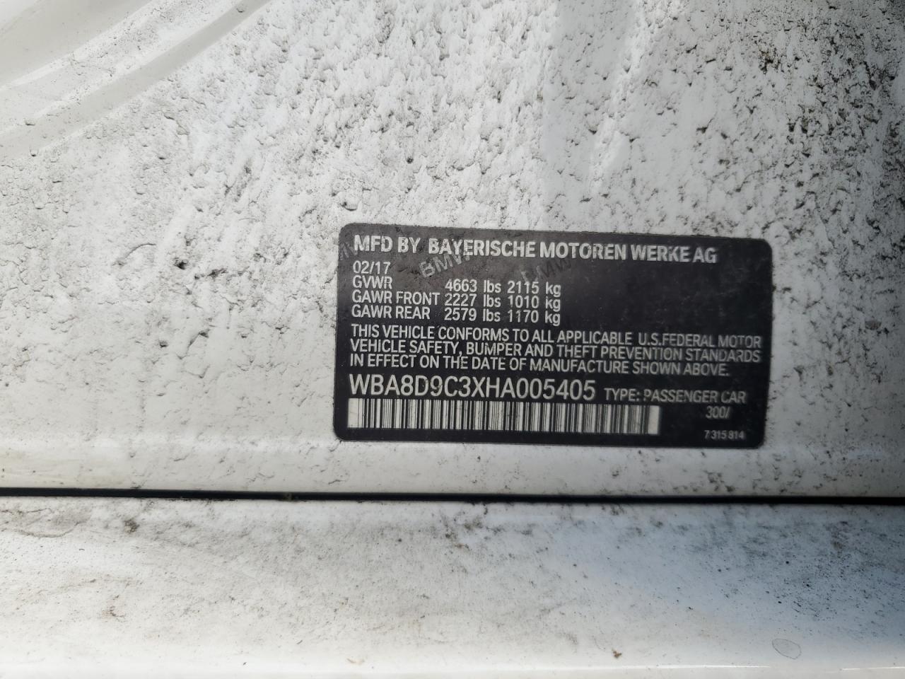 2017 BMW 330 Xi - zdjęcie 12
