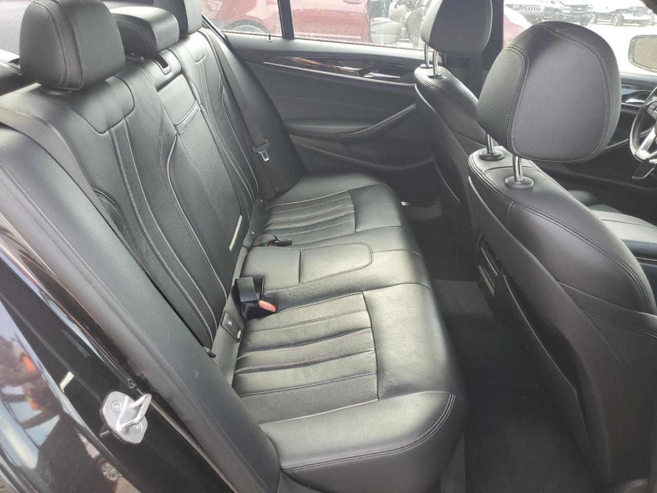 2018 BMW 530 Xi - zdjęcie 10