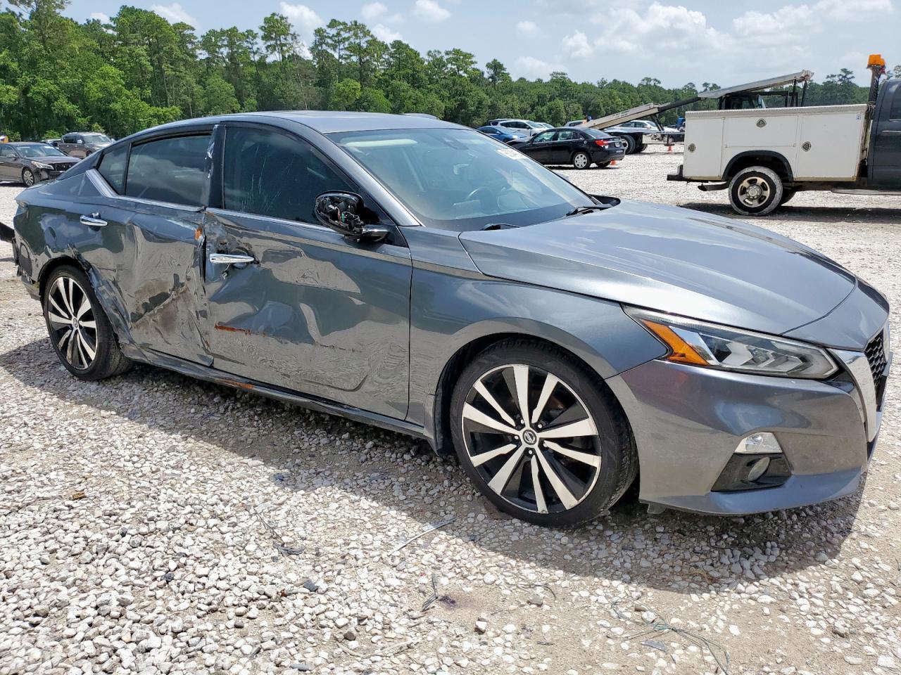 2019 Nissan Altima Platinum - zdjęcie 4
