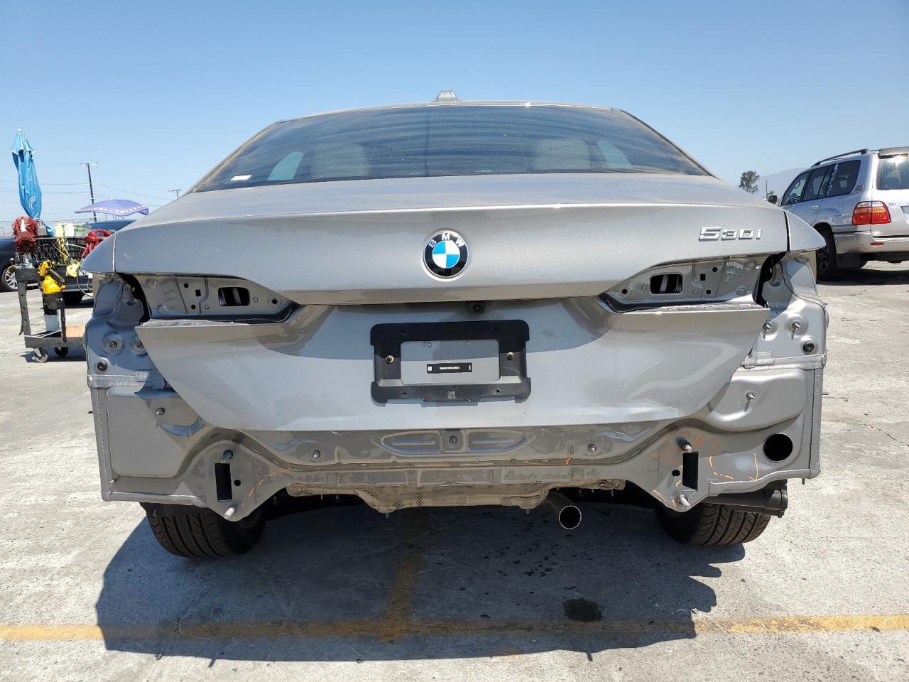 2025 BMW 530 I - zdjęcie 6