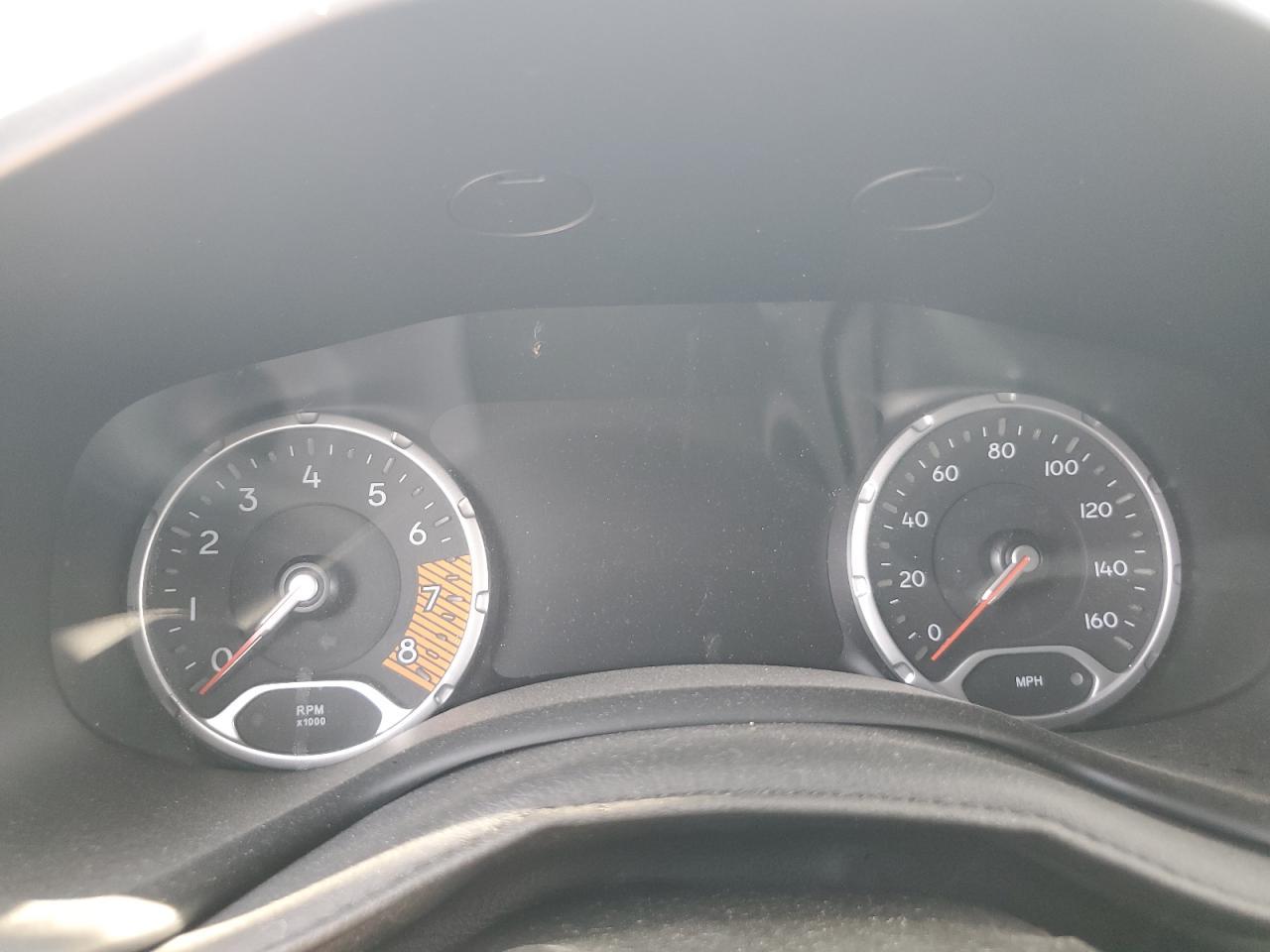 2021 Jeep Renegade Latitude - zdjęcie 9