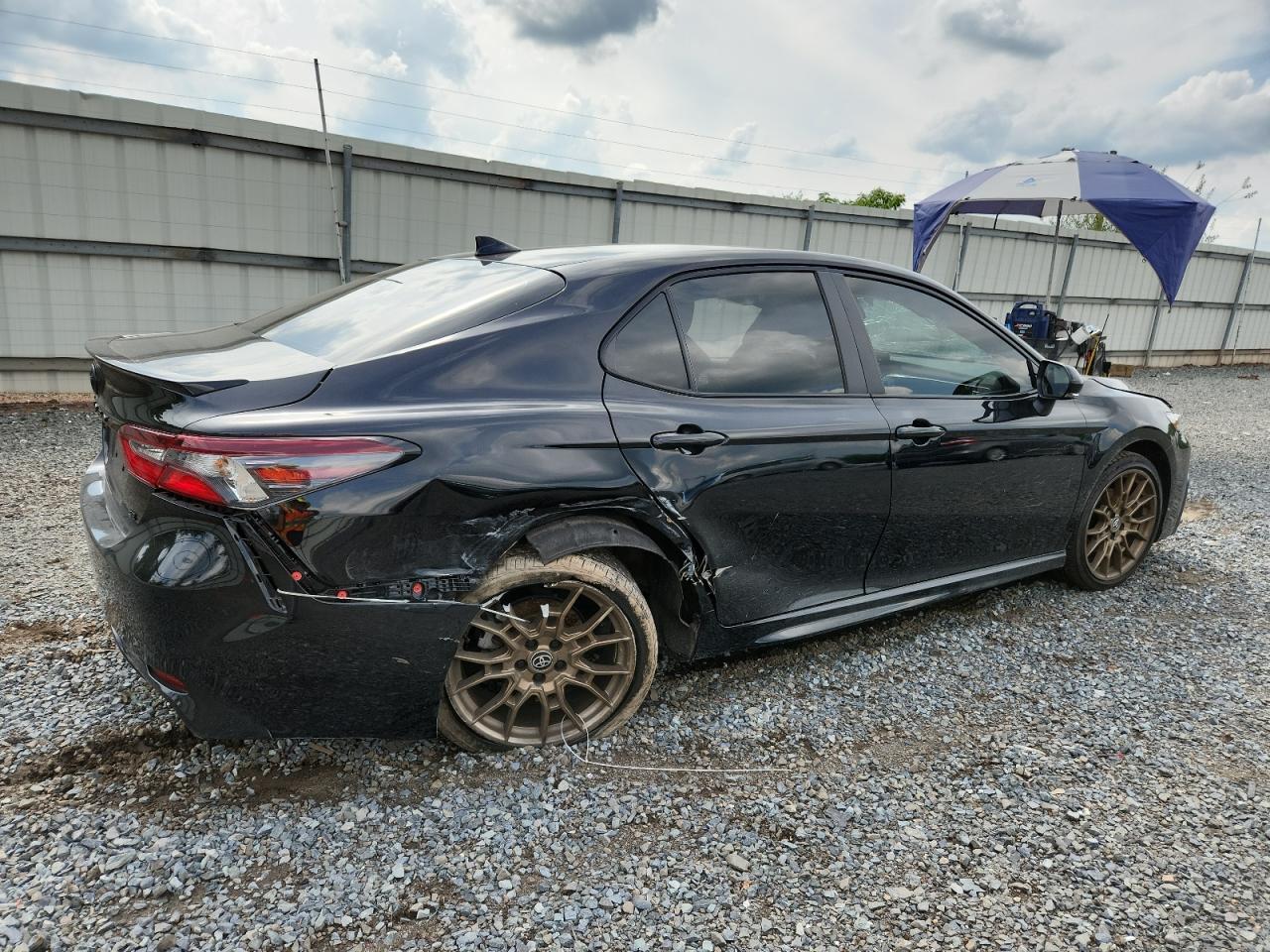 2024 Toyota Camry - zdjęcie 3