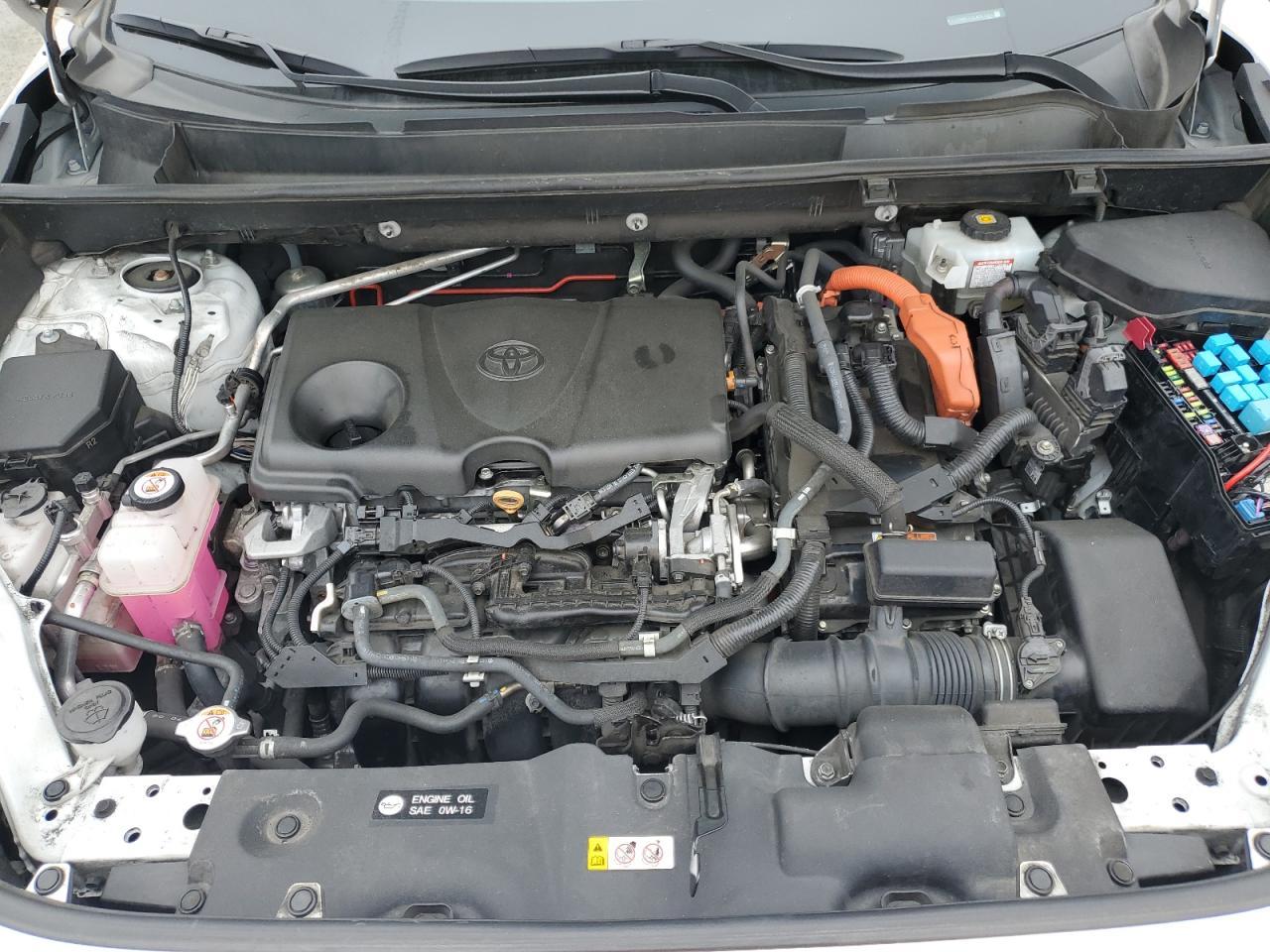 2020 Toyota Rav4 Le - zdjęcie 12