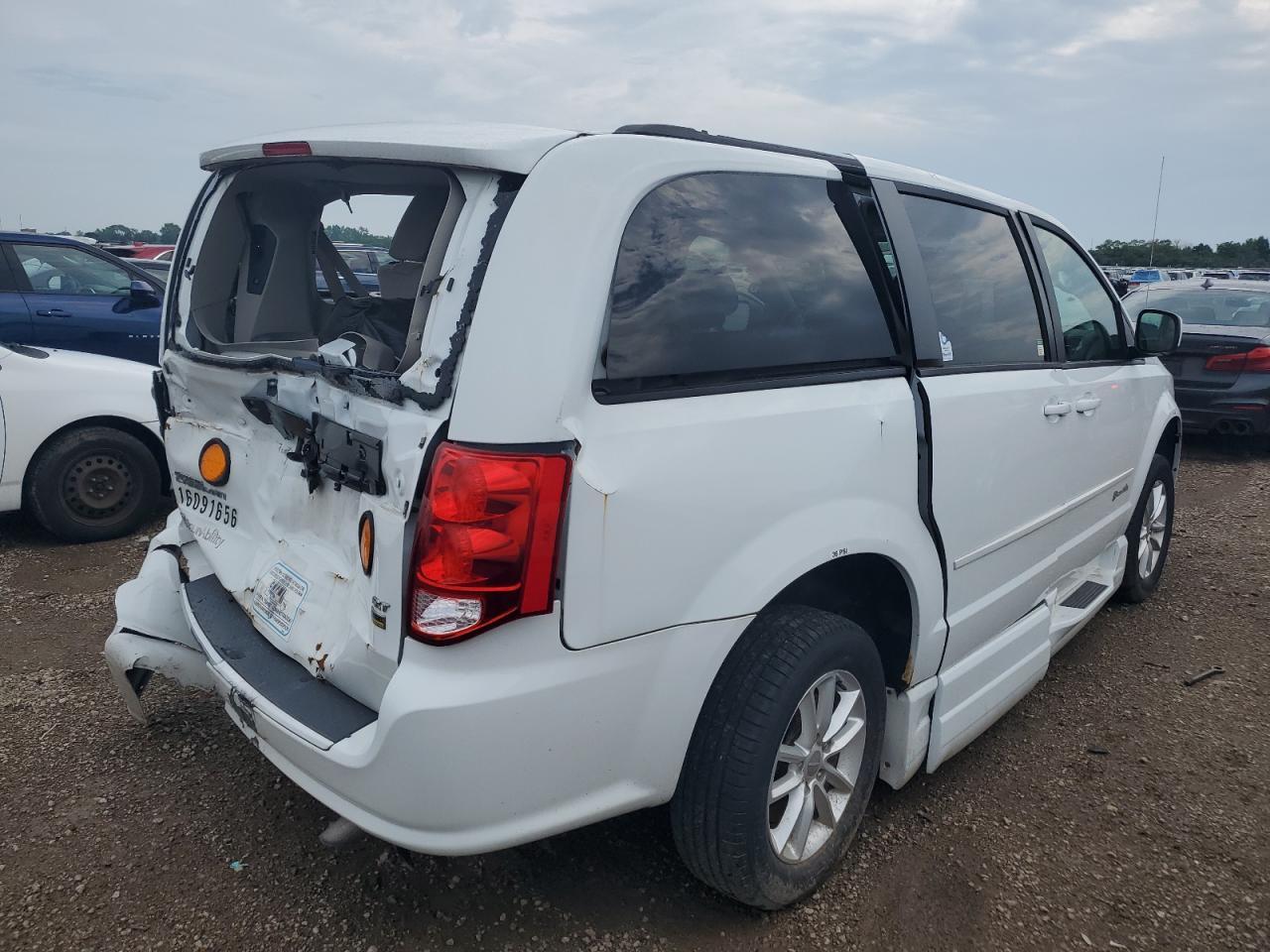 2016 Dodge Grand Caravan Sxt - zdjęcie 3
