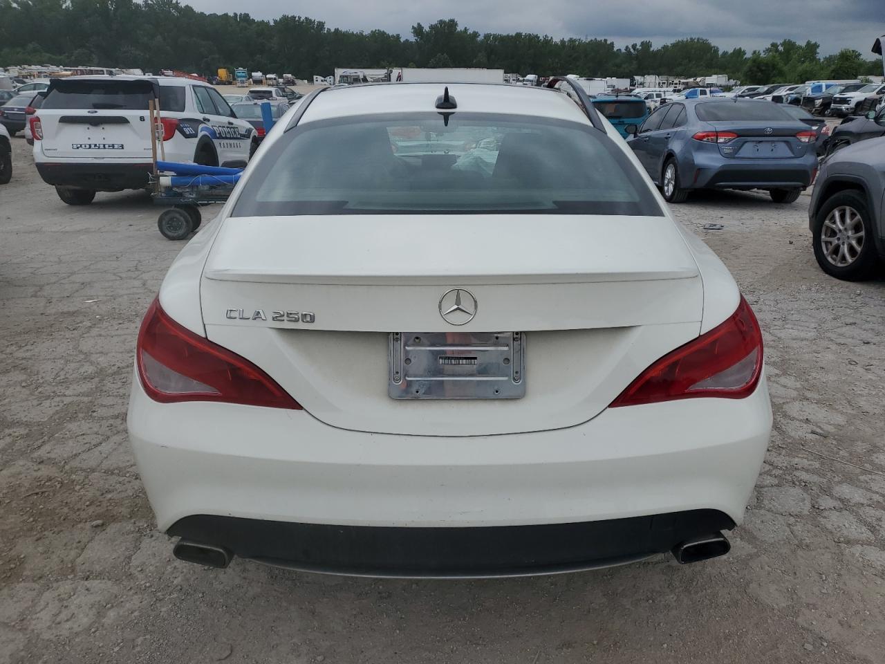 2016 Mercedes-Benz Cla 250 - zdjęcie 6