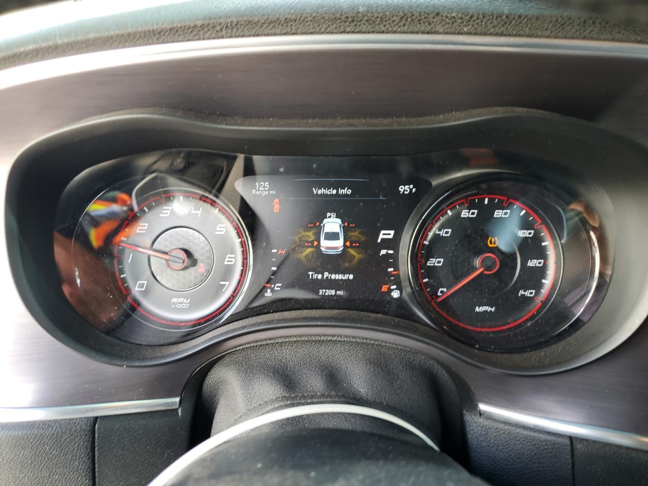 2017 Dodge Charger Sxt - zdjęcie 9