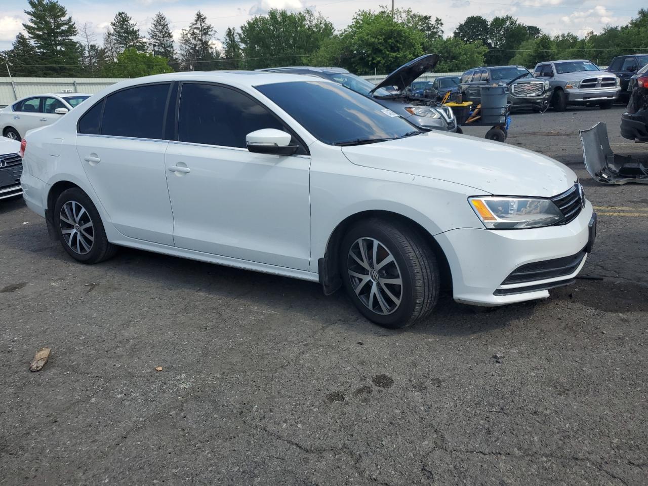 2015 Volkswagen Jetta - zdjęcie 4