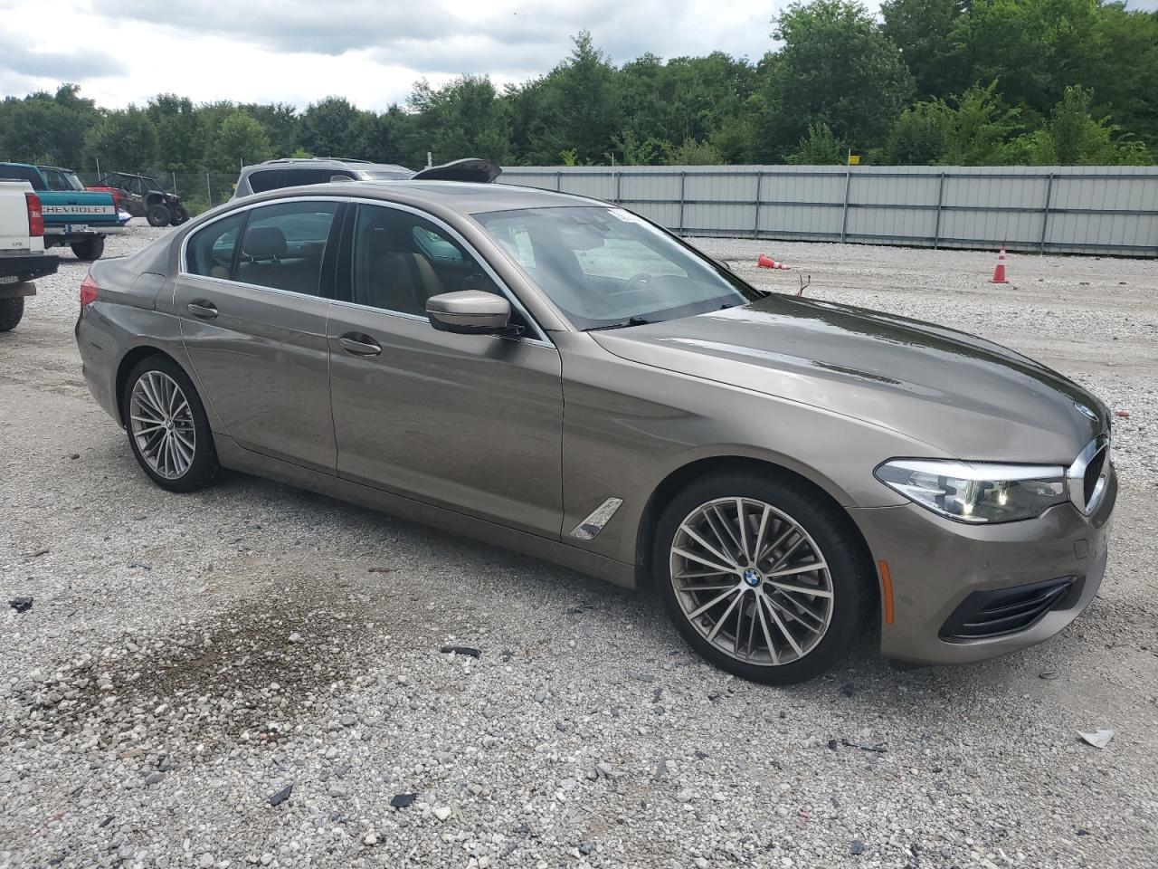 2019 BMW Seria 5 530i - zdjęcie 4