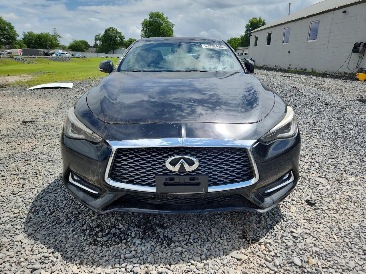 2017 Infiniti Q60 Red Sport 400 - zdjęcie 5