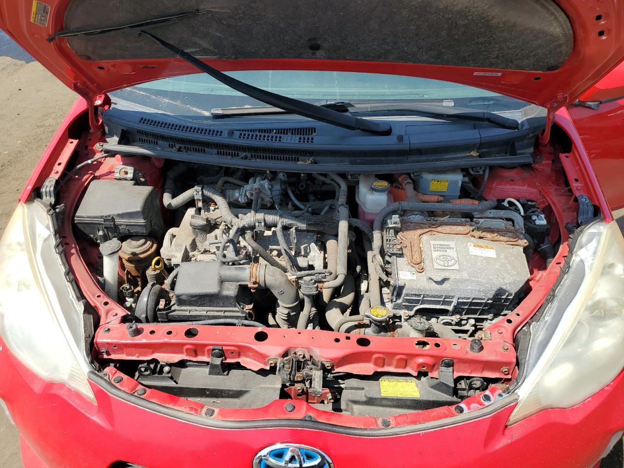 2013 Toyota Prius C - zdjęcie 11