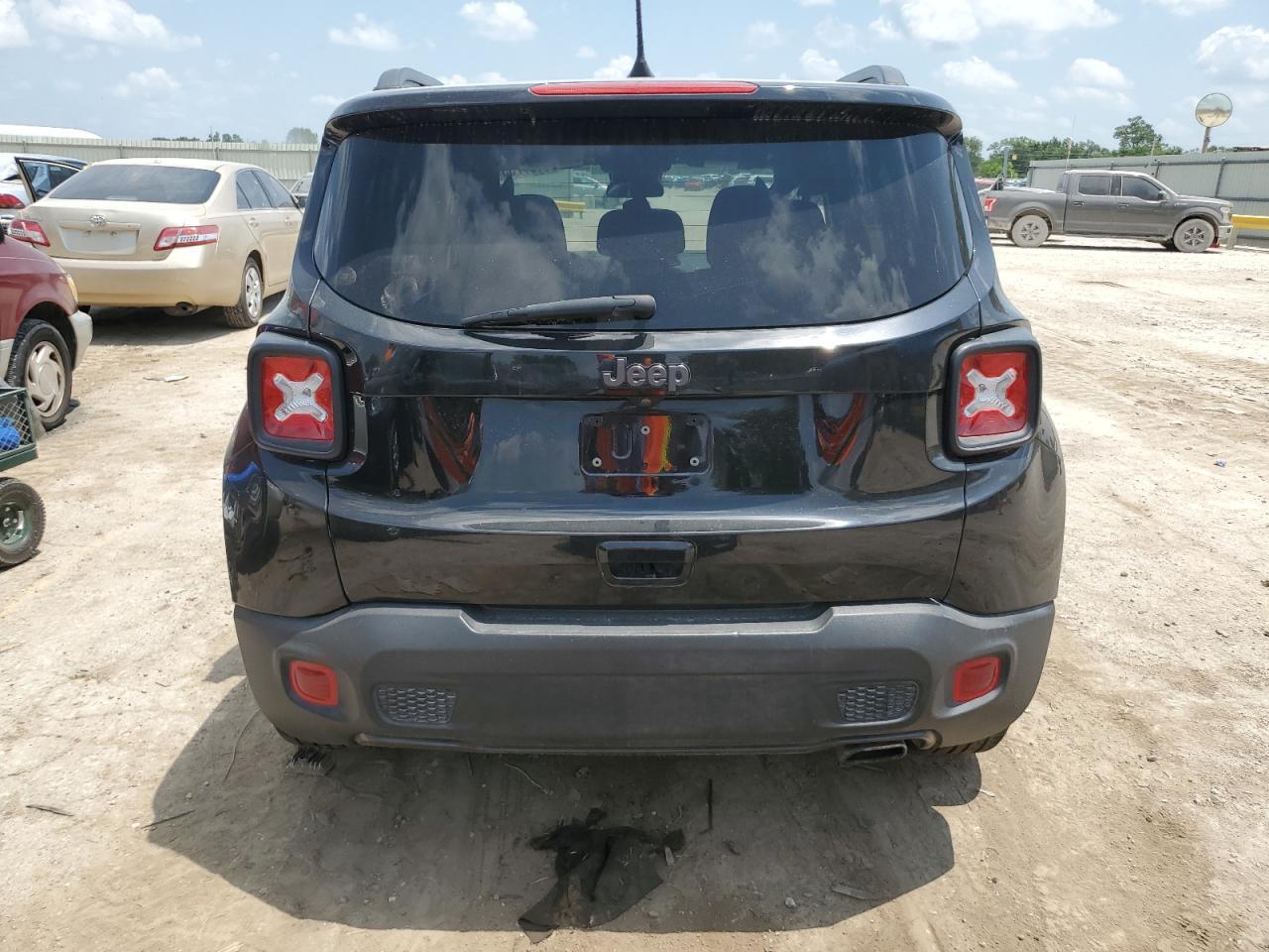 2021 Jeep Renegade Latitude - zdjęcie 6