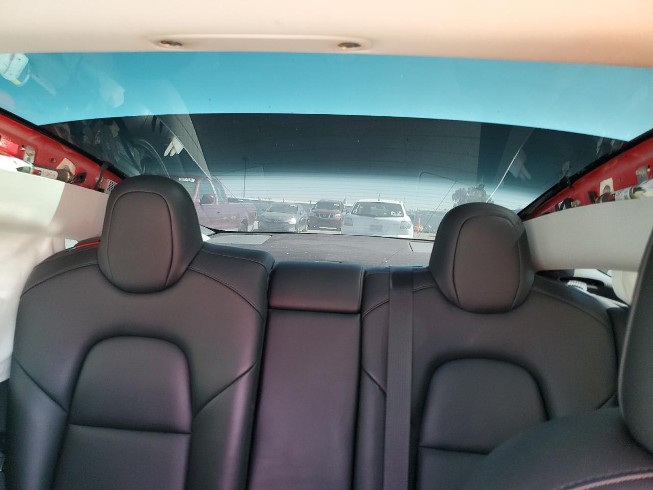 2022 Tesla Model 3 - zdjęcie 10