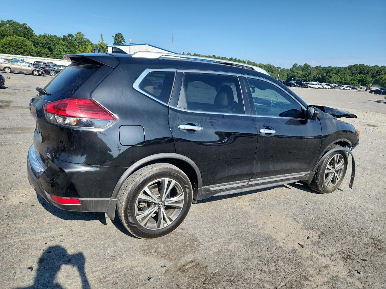2017 Nissan Rogue S - zdjęcie 3