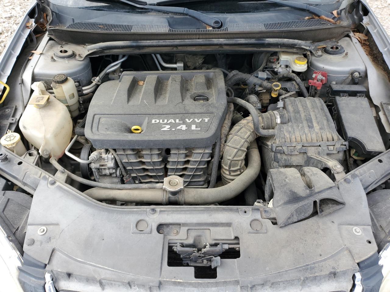 2014 Chrysler 200 Lx - zdjęcie 11