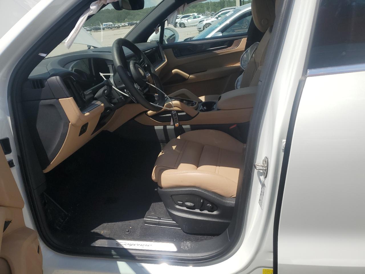 2024 Porsche Cayenne - zdjęcie 7