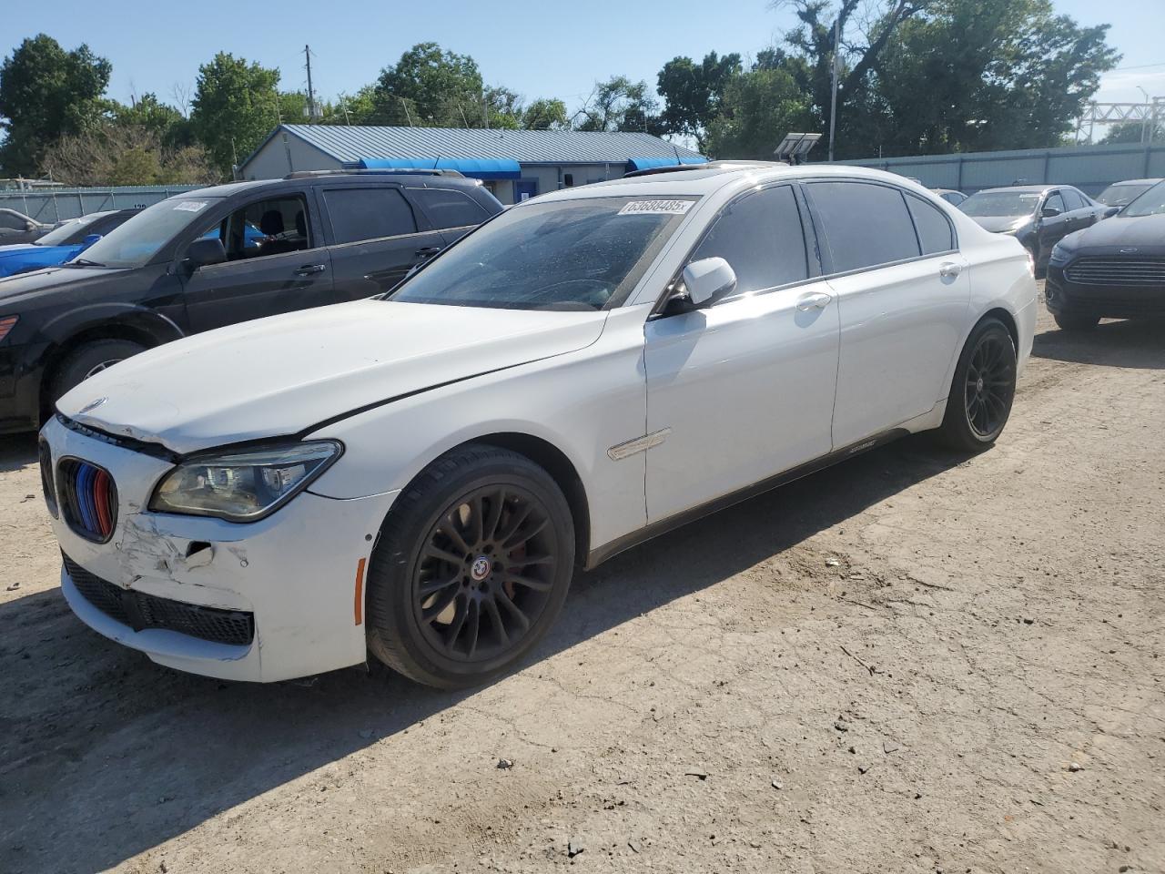 2014 BMW 750 Lxi - zdjęcie główne