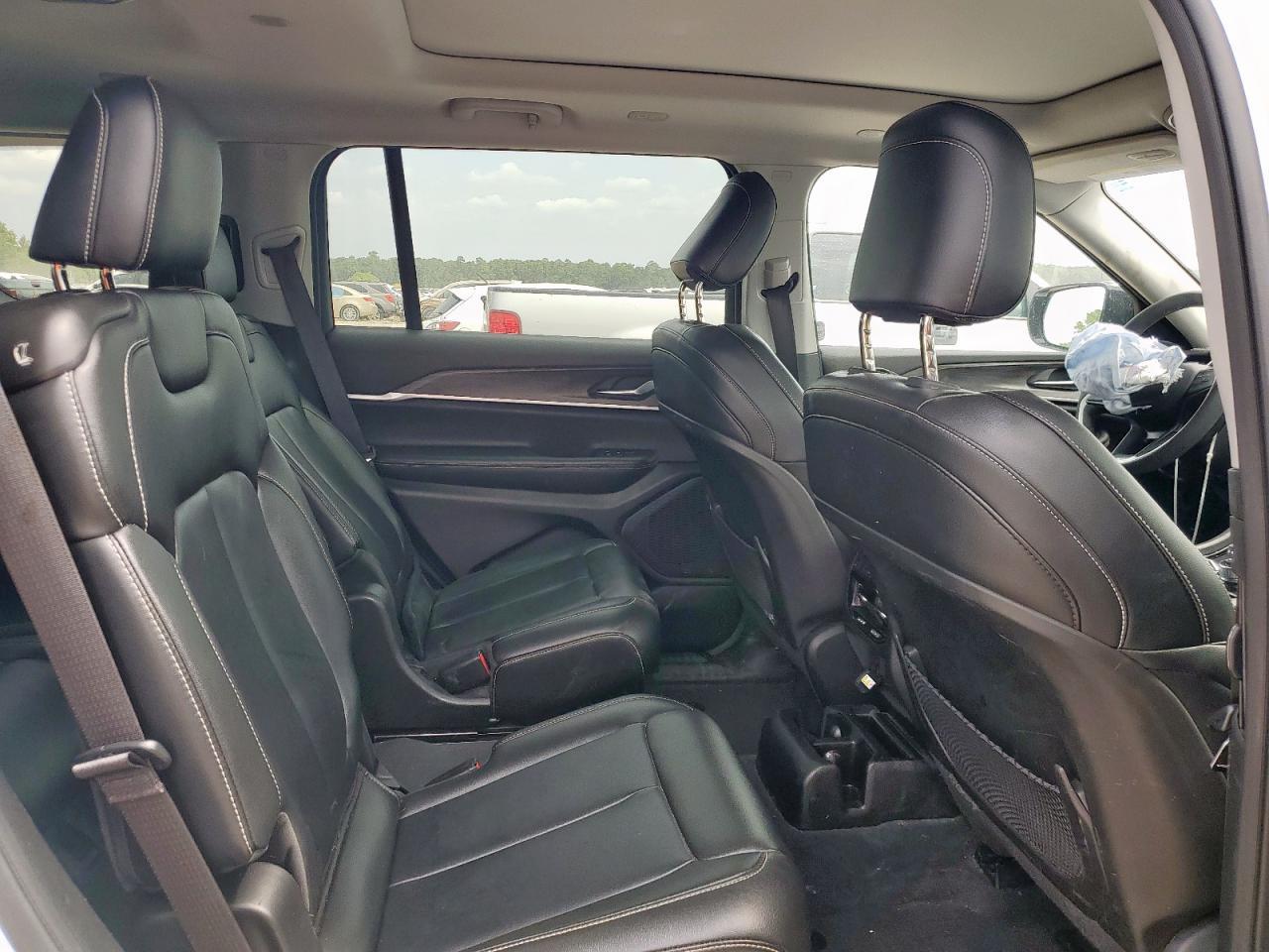 2023 Jeep Grand Cherokee L Limited - zdjęcie 11
