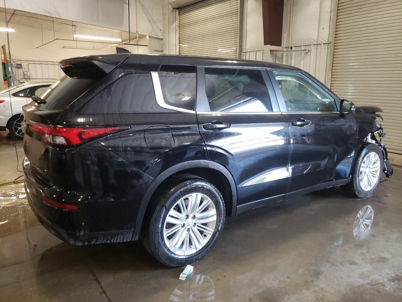 2023 Mitsubishi Outlander - zdjęcie 3