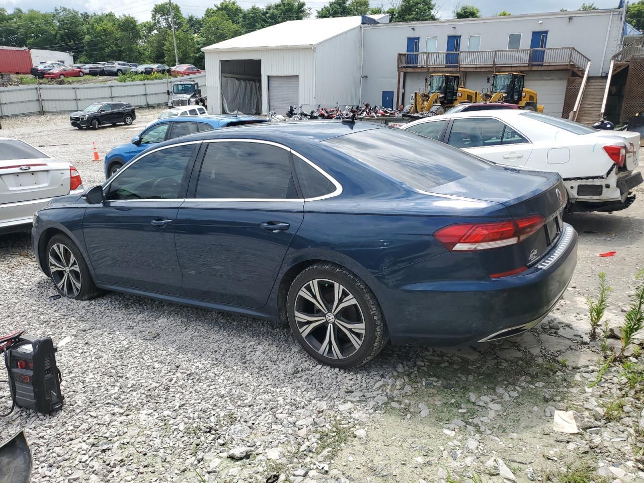 2022 Volkswagen Passat Se - zdjęcie 2