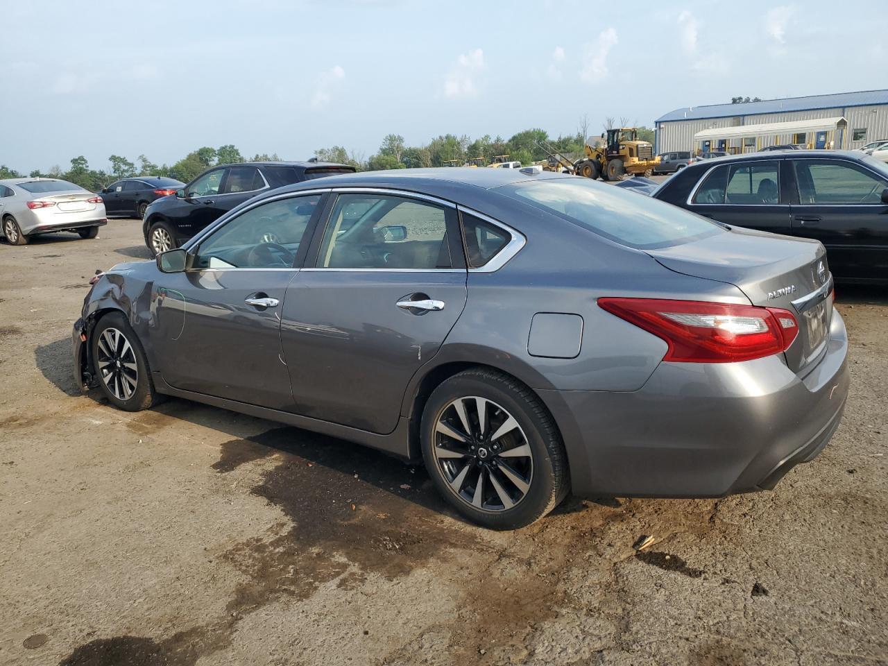 2018 Nissan Altima - zdjęcie 2