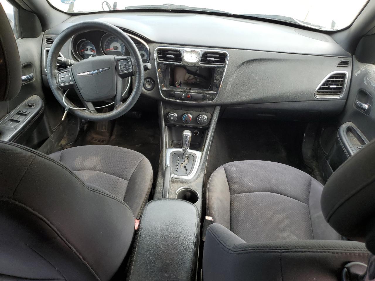 2014 Chrysler 200 Lx - zdjęcie 8