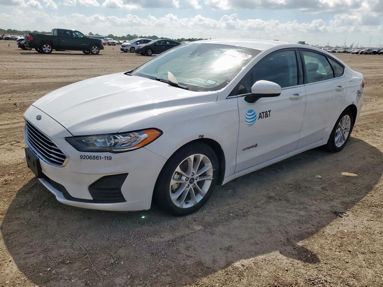 2019 Ford Fusion Se - zdjęcie główne
