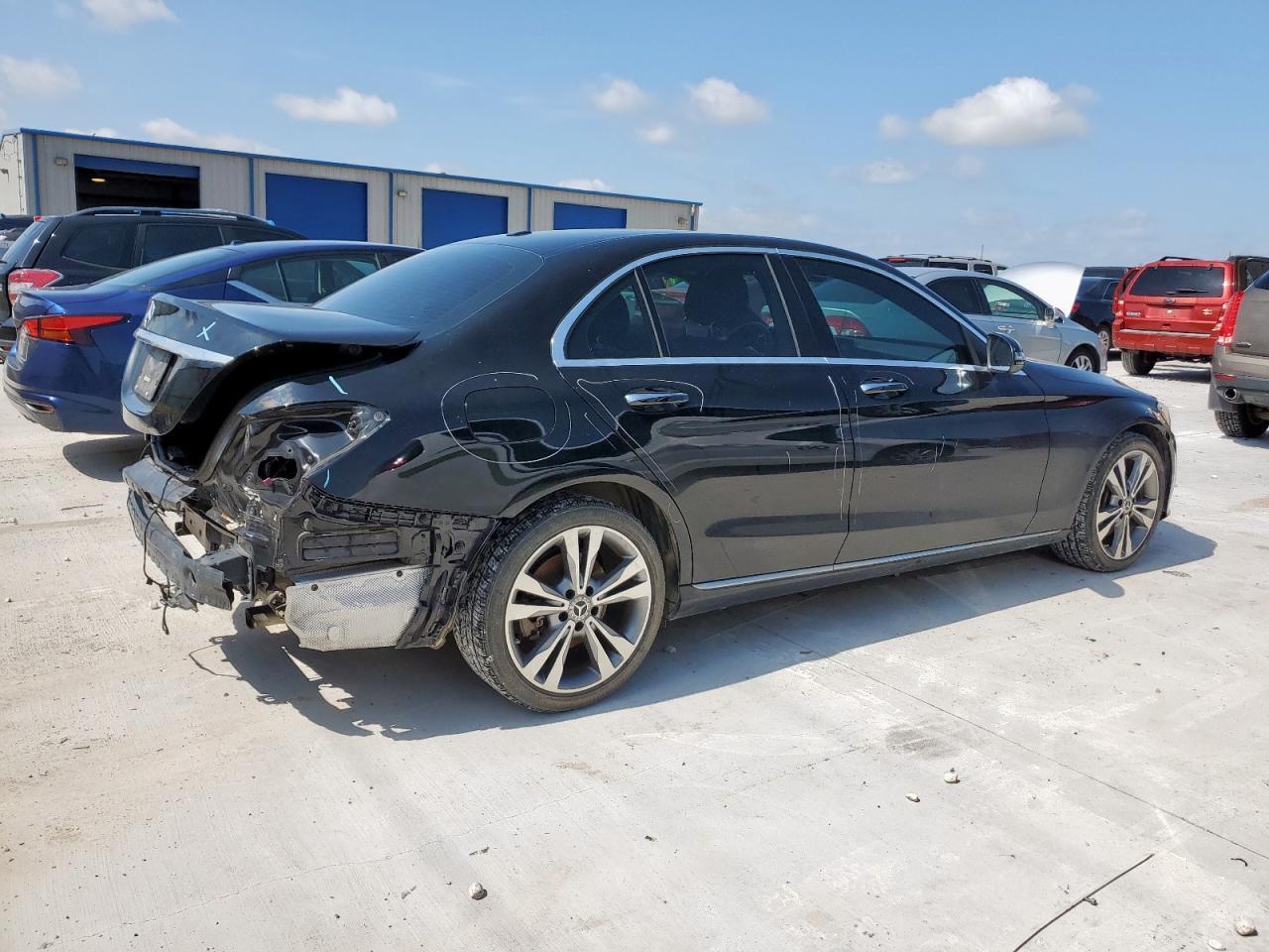 2019 Mercedes-Benz C 300 - zdjęcie 3