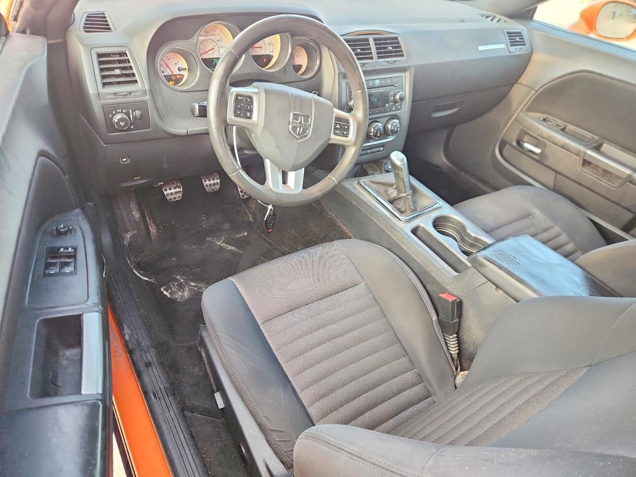 2014 Dodge Challenger R/T - zdjęcie 8