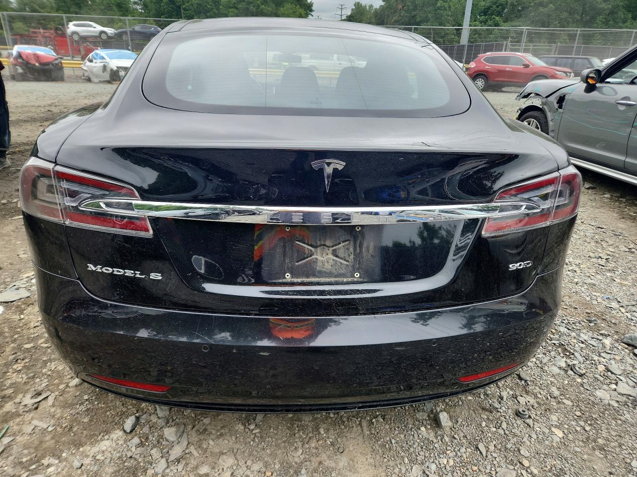 2016 Tesla Model S - zdjęcie 6
