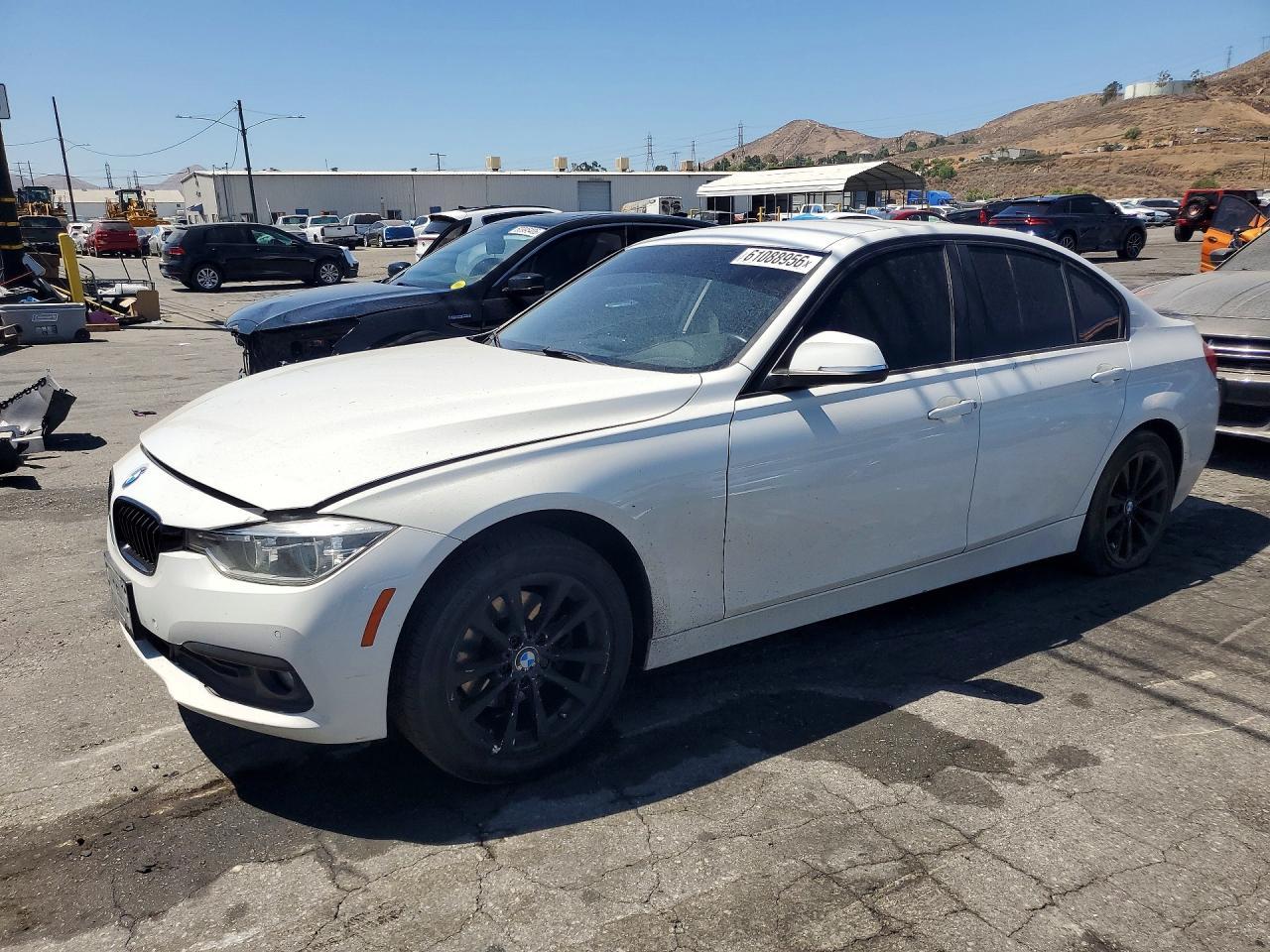 2017 BMW 320 I - zdjęcie główne
