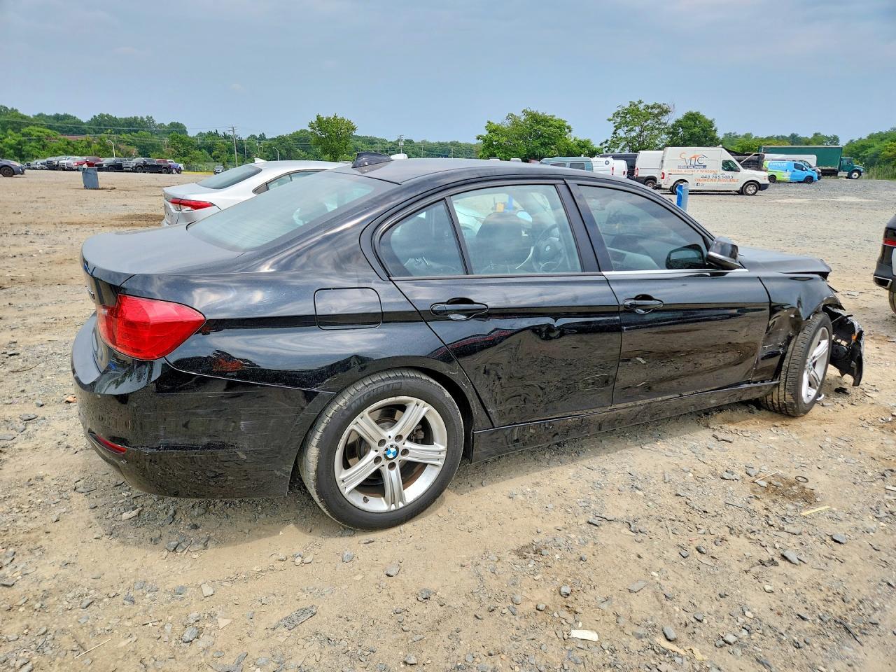 2014 BMW 320 I xDrive - zdjęcie 3
