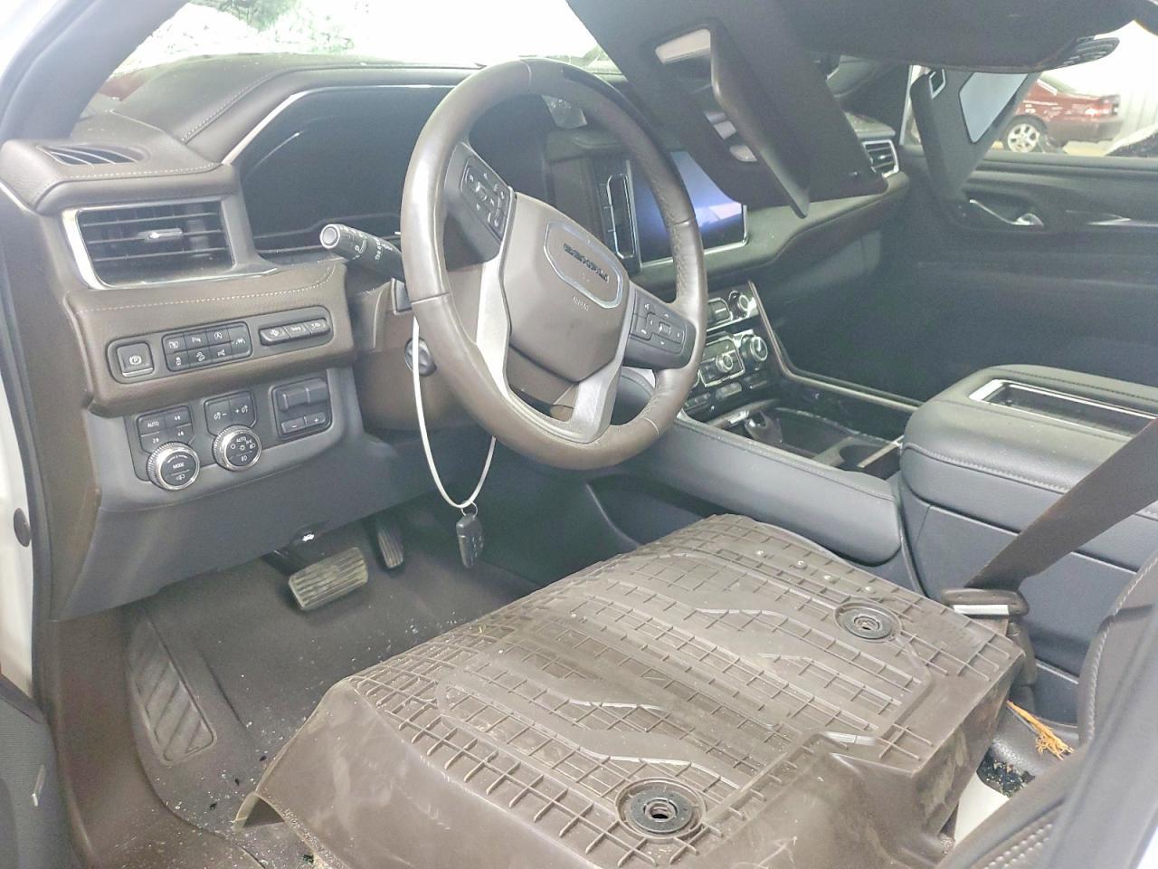 2024 GMC Yukon Denali - zdjęcie 8