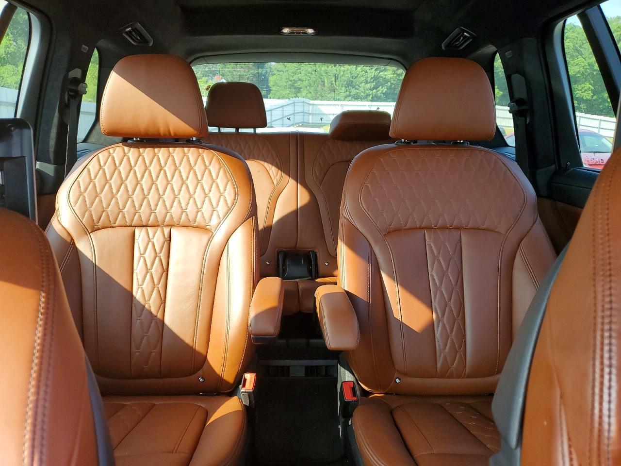 2020 BMW X7 xDrive40I - zdjęcie 10