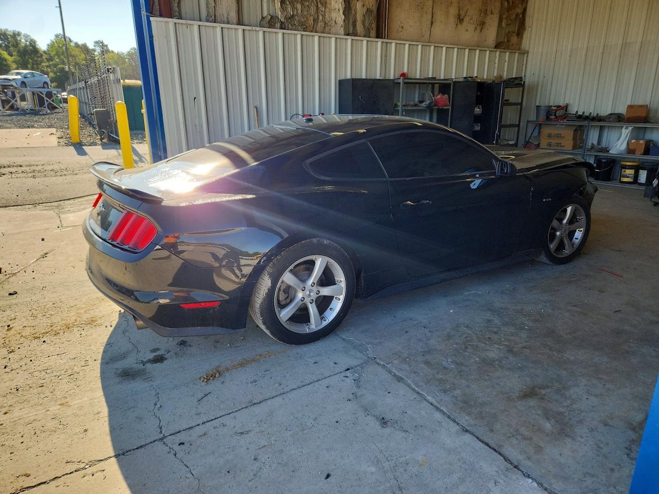 2016 Ford Mustang - zdjęcie 3
