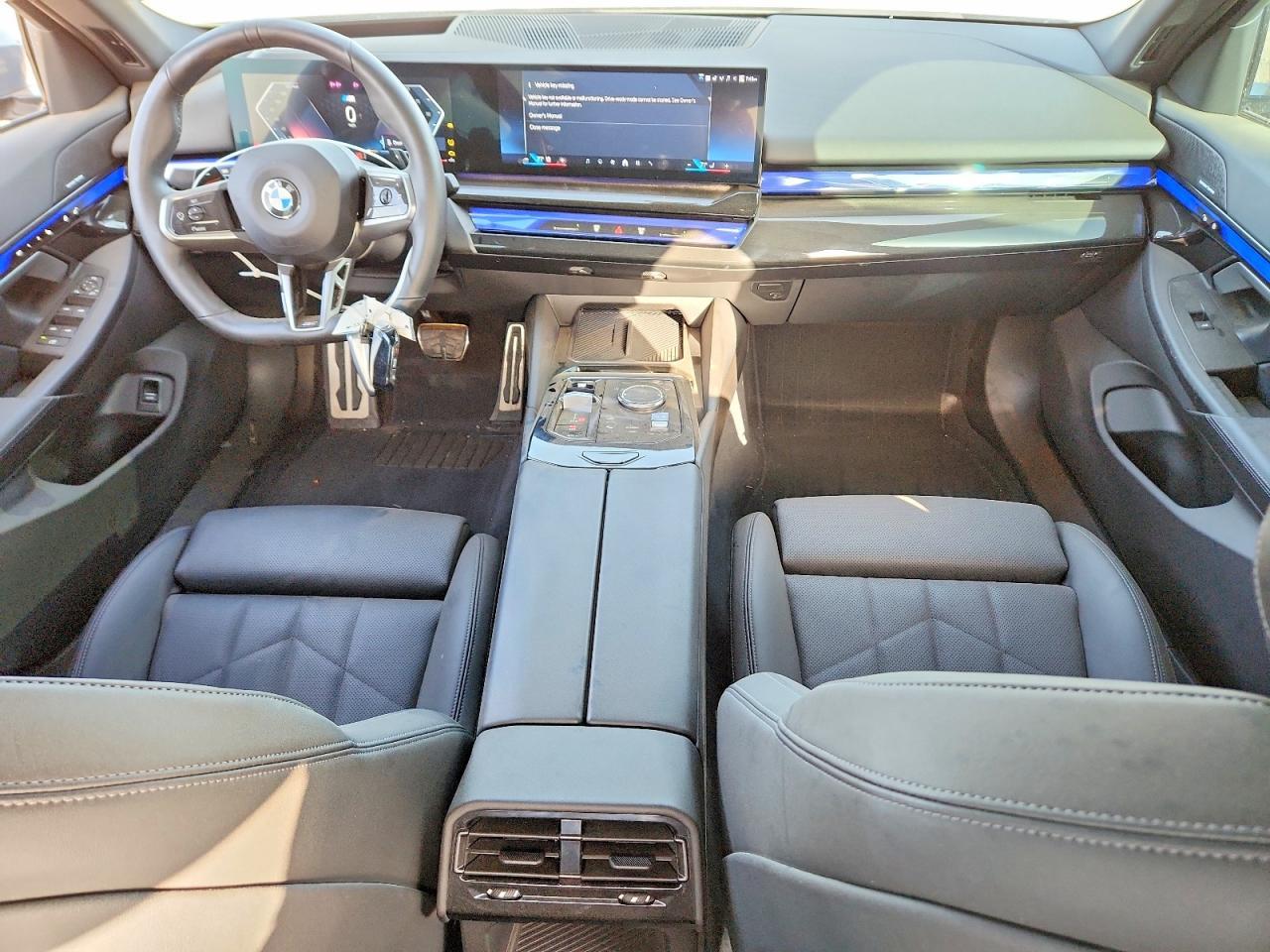 2024 BMW Seria 5 540i - zdjęcie 8
