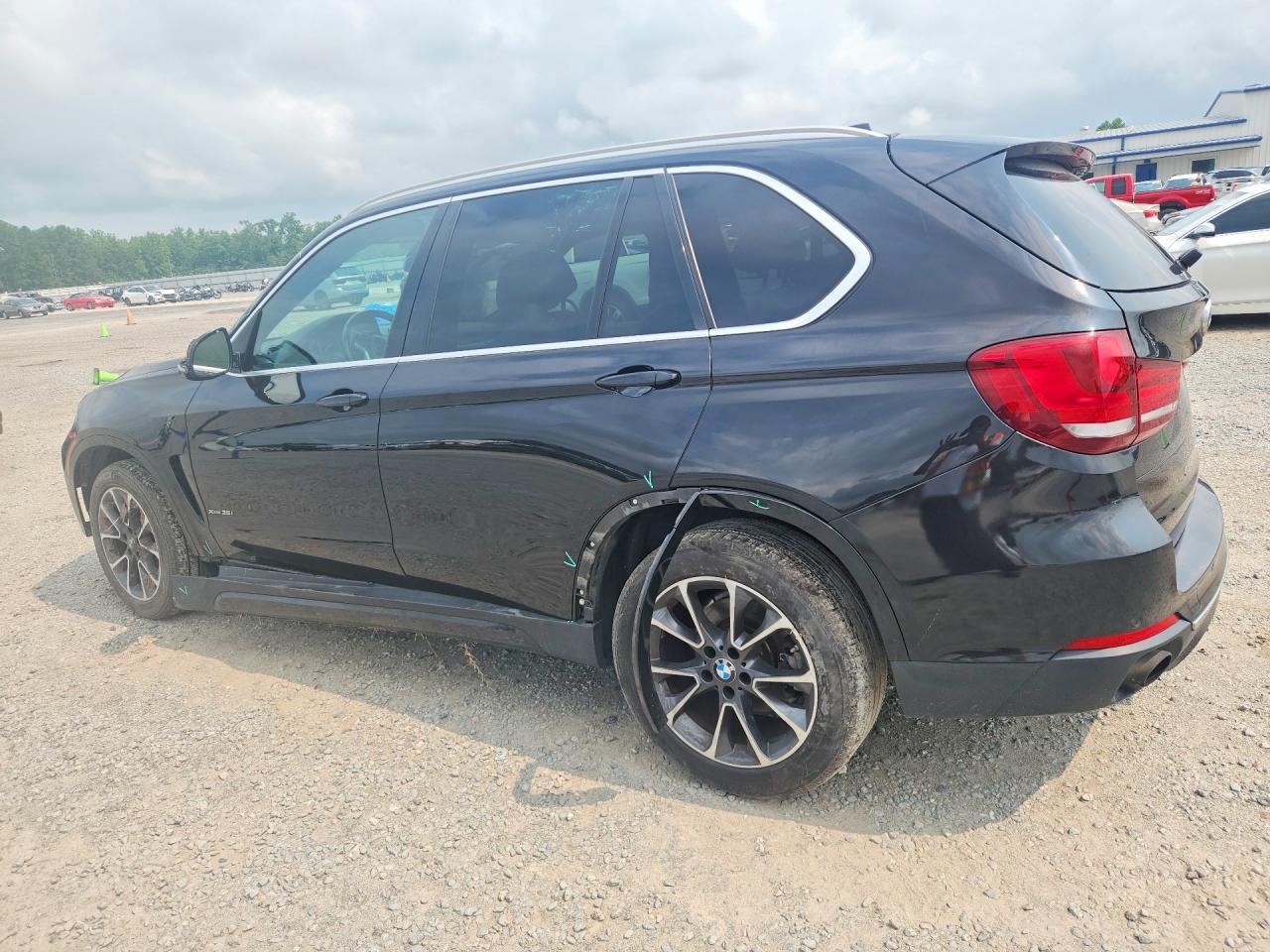 2017 BMW X5 xDrive35I - zdjęcie 2