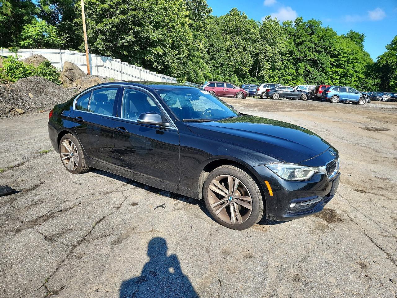 2018 BMW 330 Xi - zdjęcie 4