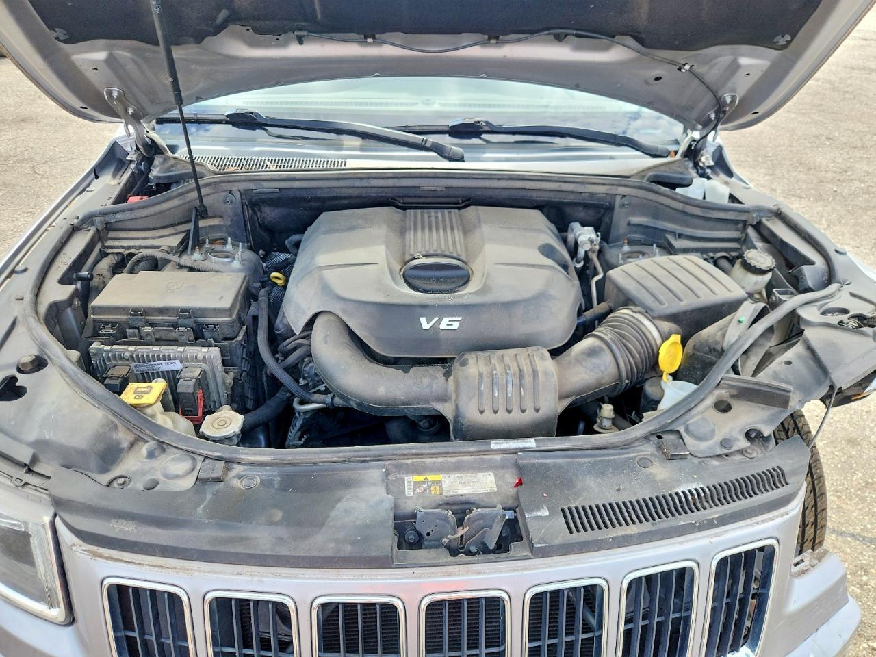 2015 Jeep Grand Cherokee Laredo - zdjęcie 12