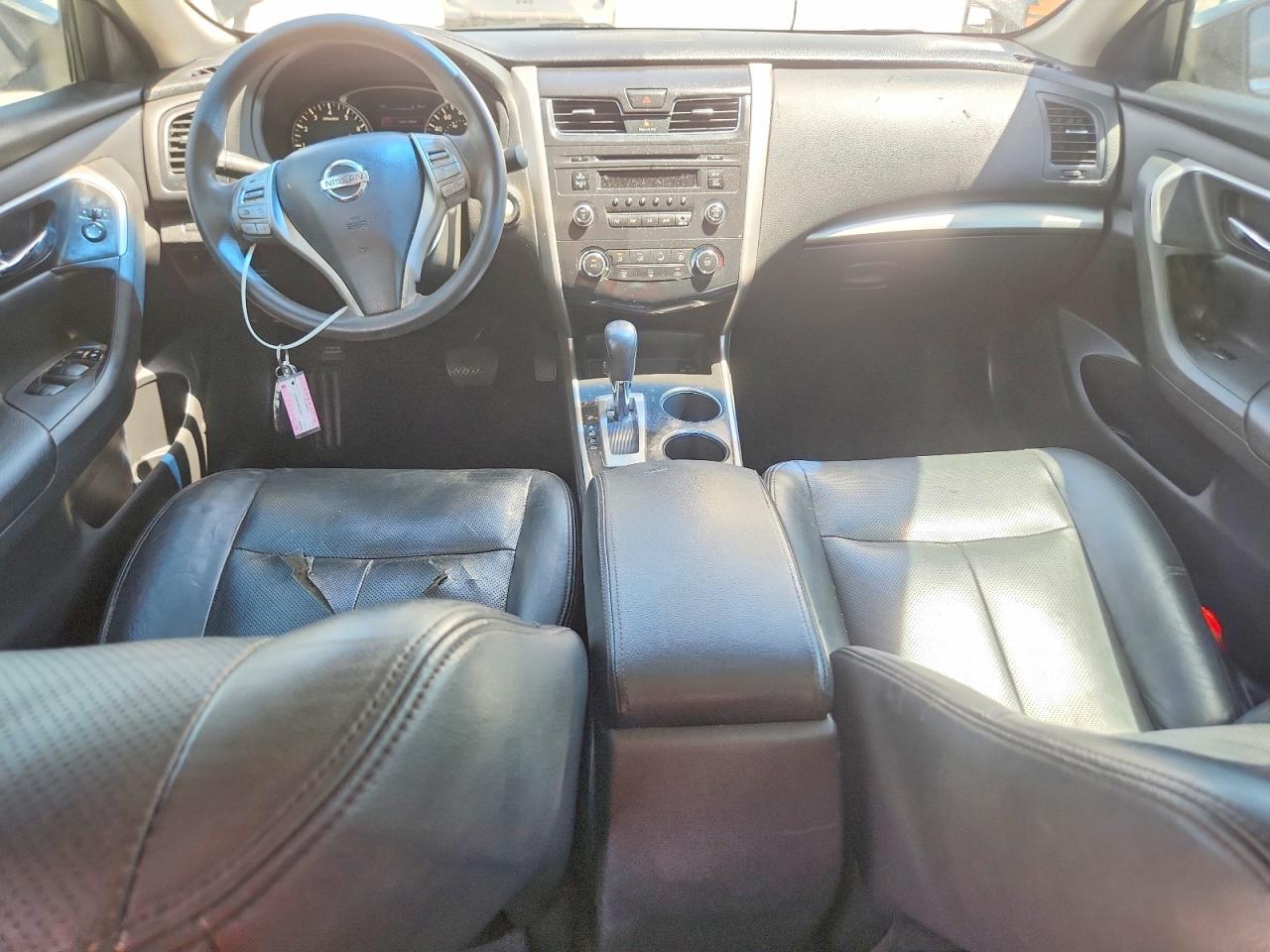 2015 Niss Altima - zdjęcie 8