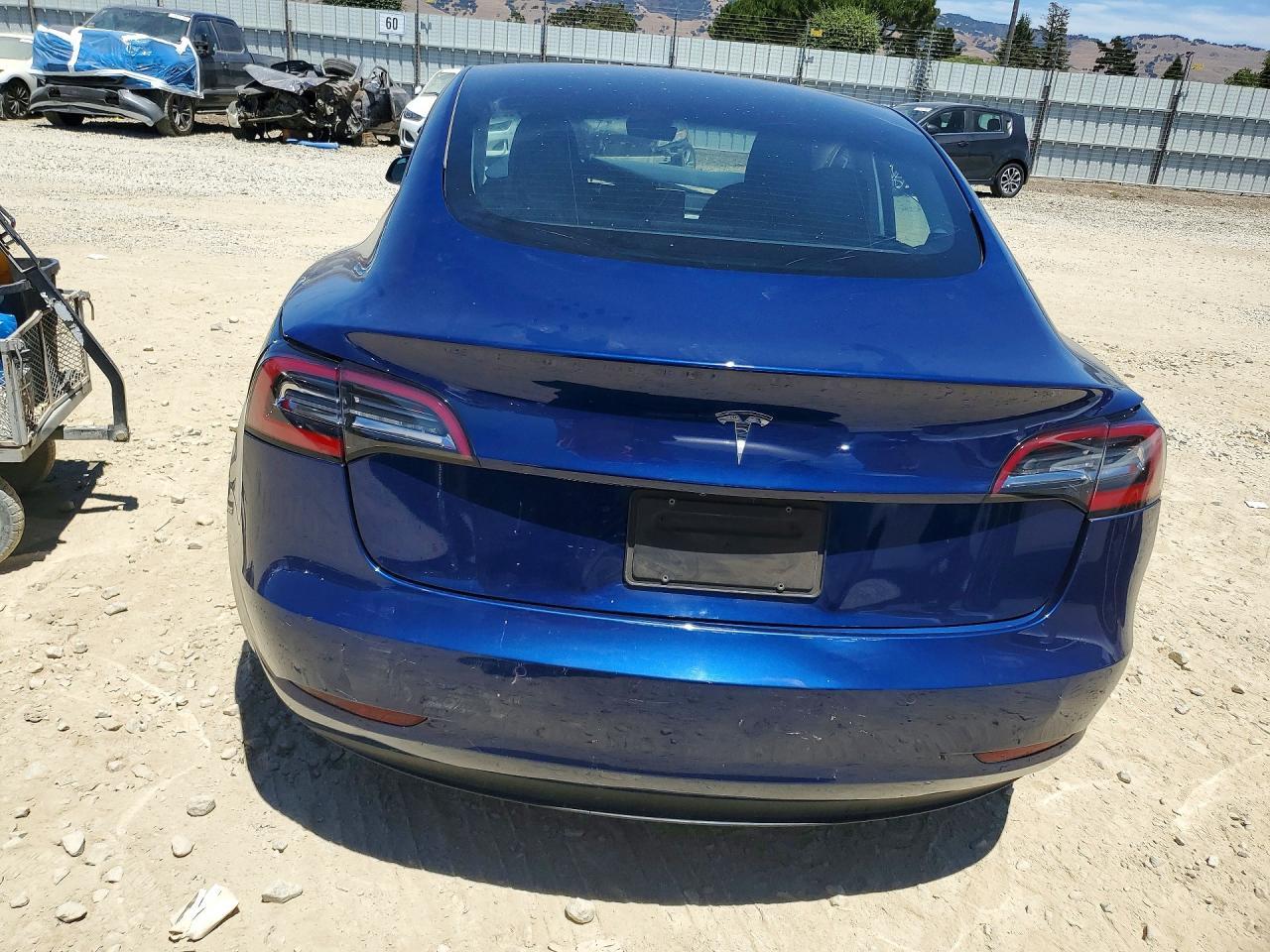 2021 Tesla Model 3 - zdjęcie 6