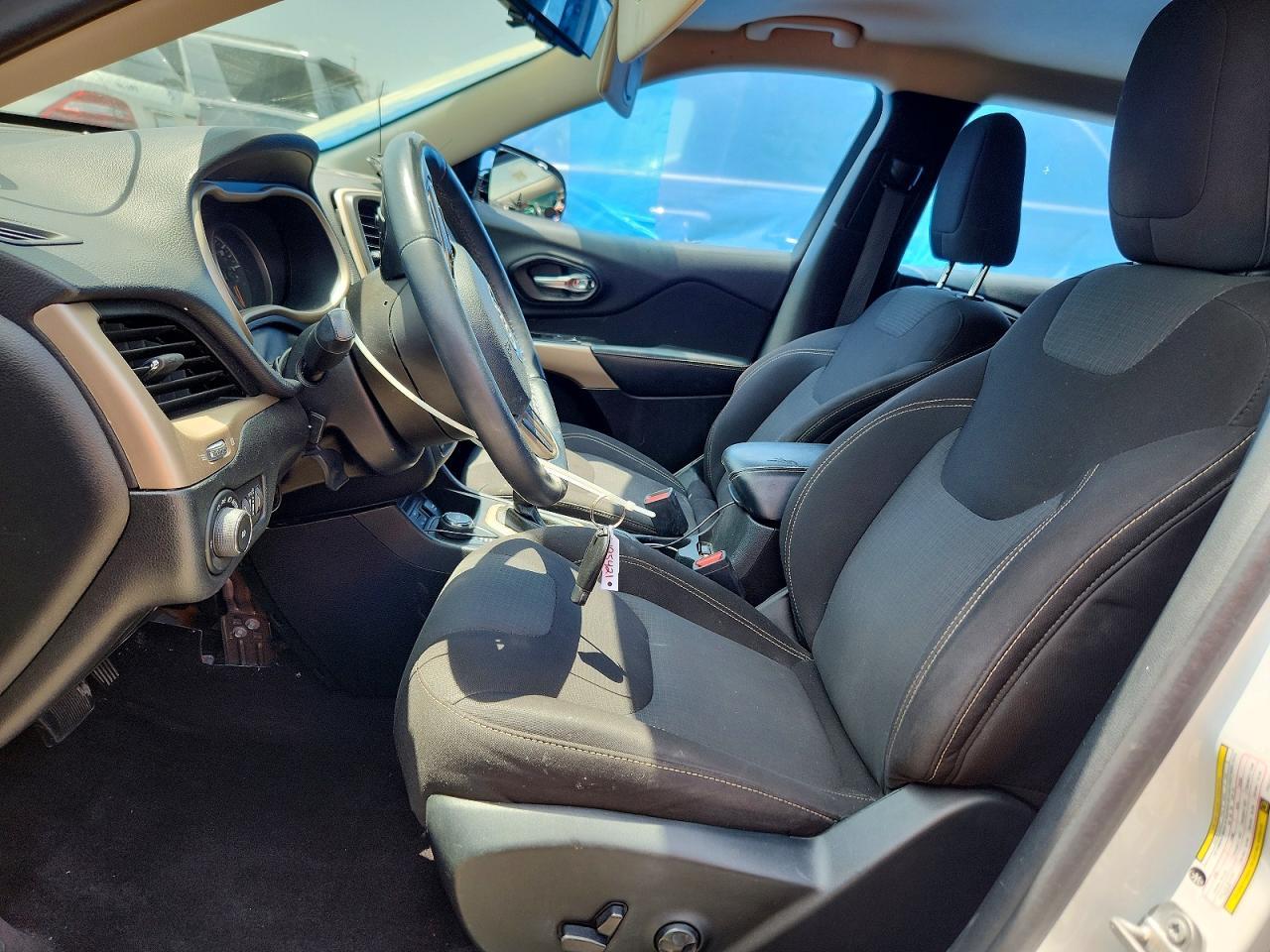 2017 Jeep Cherokee Latitude - zdjęcie 7