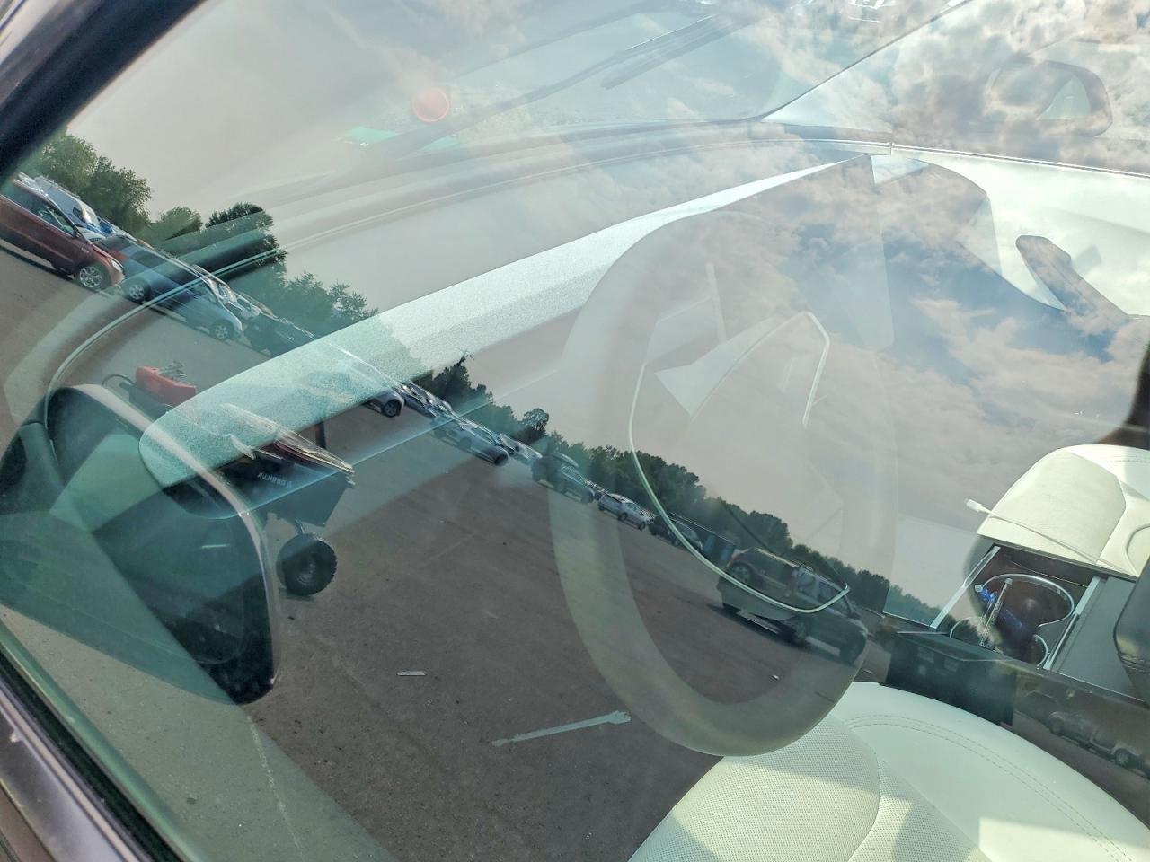 2024 Tesla Model 3 - zdjęcie 9