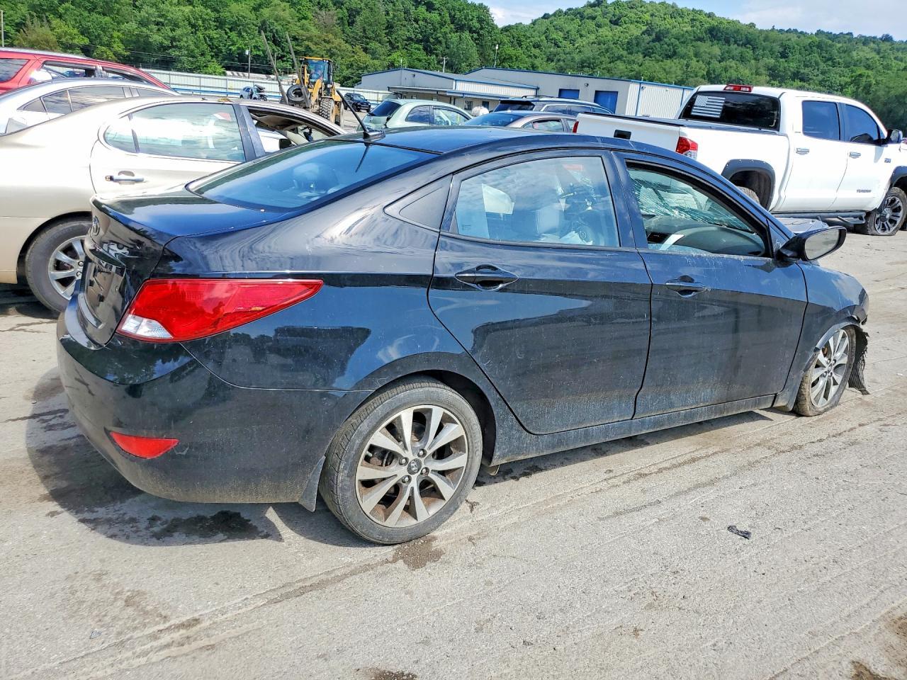 2017 Hyundai Accent Se - zdjęcie 3
