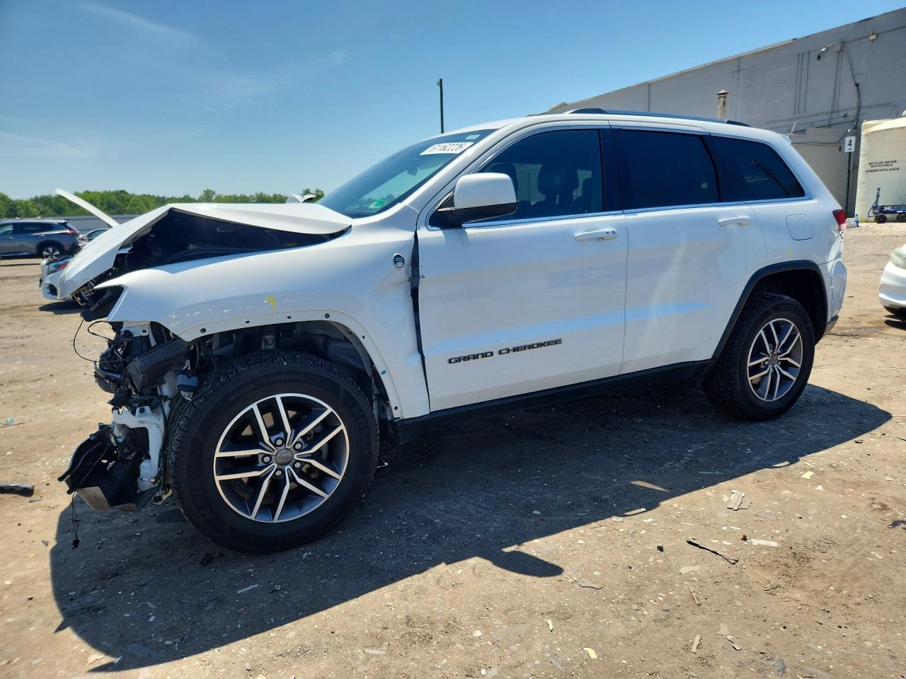 2020 Jeep Grand Cherokee Laredo - zdjęcie główne