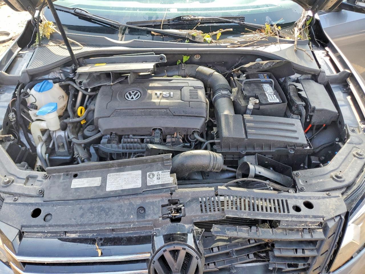2014 Volkswagen Passat S - zdjęcie 11