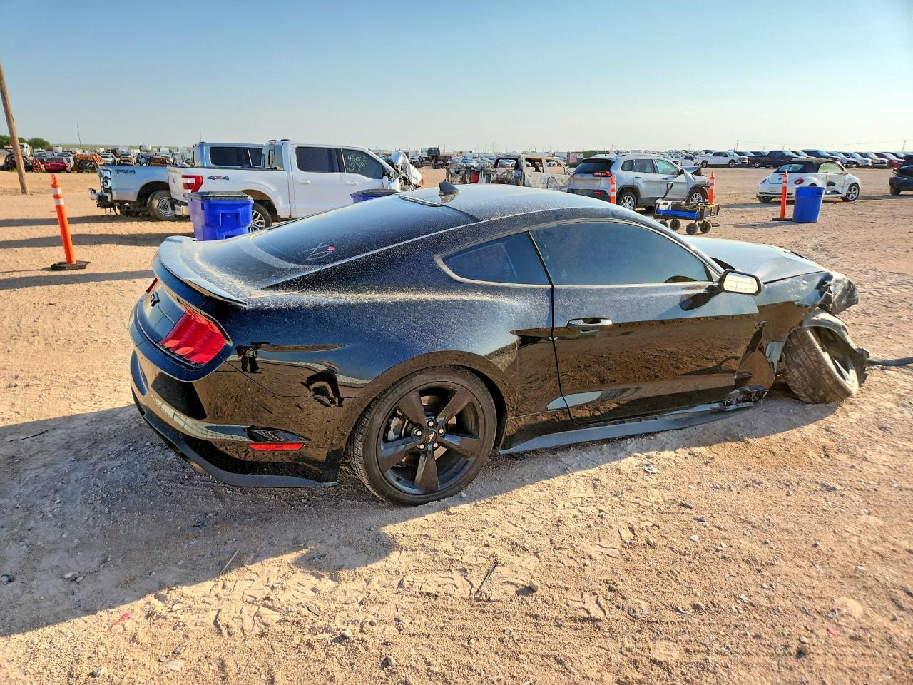 2021 Ford Mustang Gt - zdjęcie 3