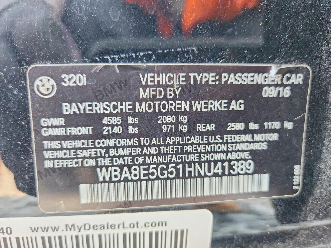 2017 BMW Seria 3 320i - zdjęcie 12