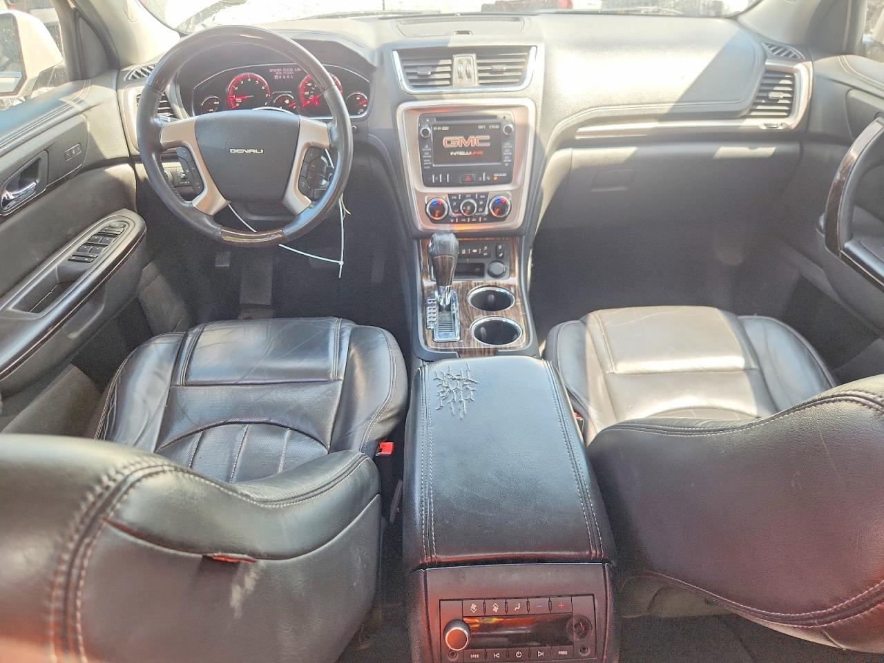 2014 GMC Acadia Denali - zdjęcie 8
