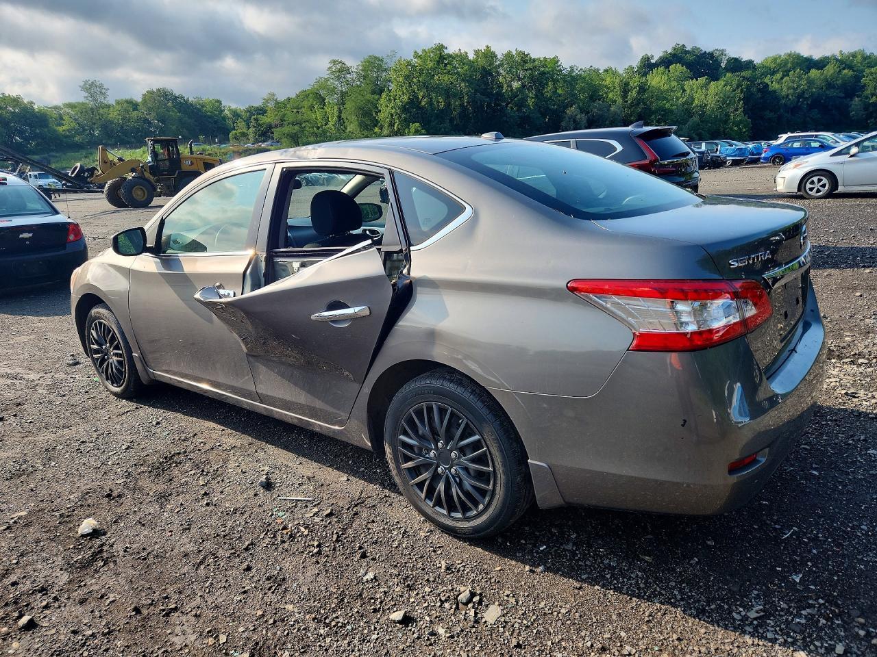 2015 Nissan Sentra Sv - zdjęcie 2
